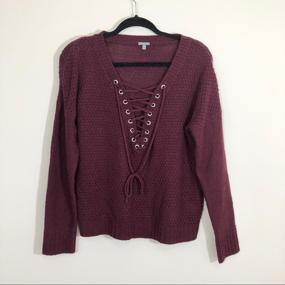 3/$23 Charlotte Russe Size M Maroon Sweater